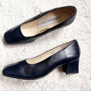 Jones New York Vintage Navy Blue Square Toed Classic Chunky Square Heels Size 6